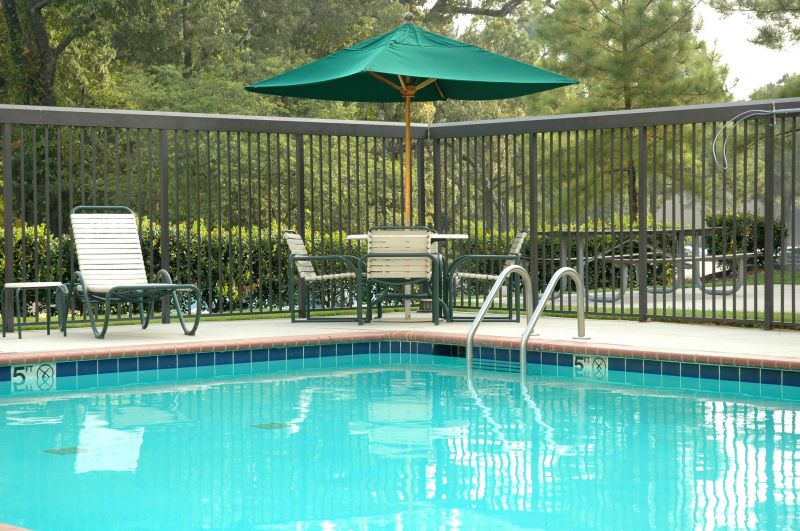 Swimming Pool Fence Service